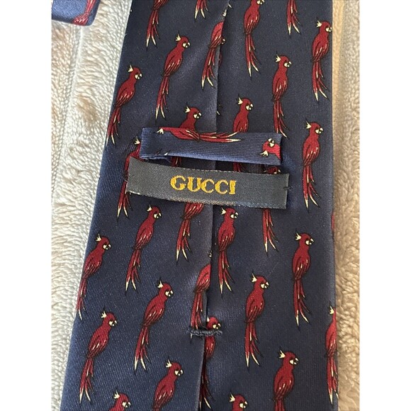 VTG GUCCI MENS NECK TIE WITH LOGO HIGH END BLUE WITH RED PARROTS ITALY 100% Silk - Picture 7 of 13